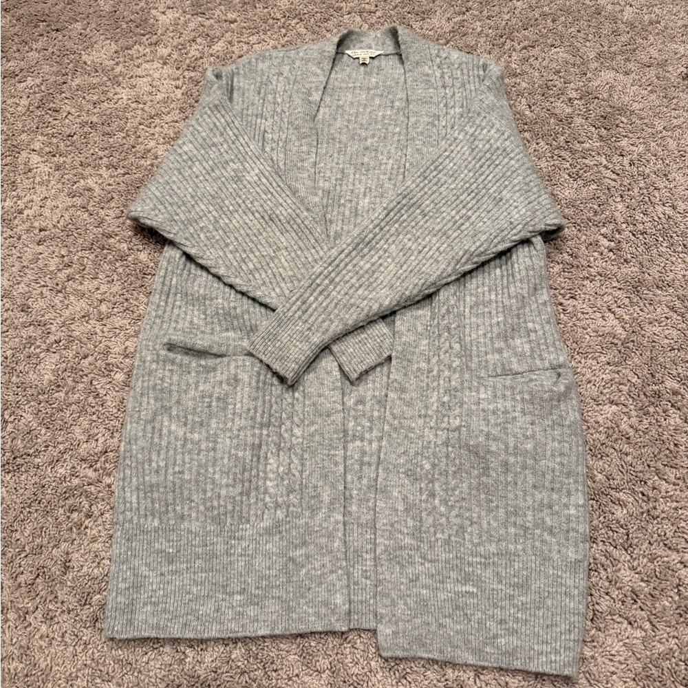 Miss Selfridge Light Gray Ribbed Knit Cardigan, Size 2-4